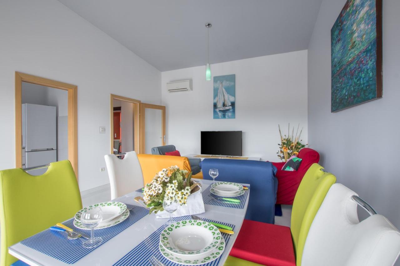 Ferienwohnung Bella Vista 2 Umag Exterior foto